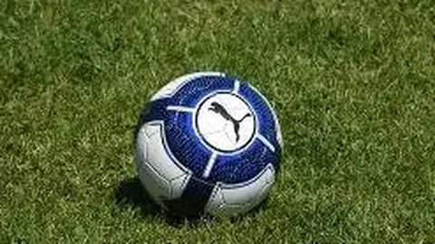 曼联未与阿德耶米进行转会谈判，球员正考虑未来去向